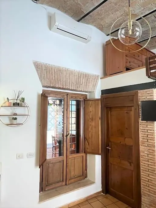 Monti Wood Loft Apartment Rome