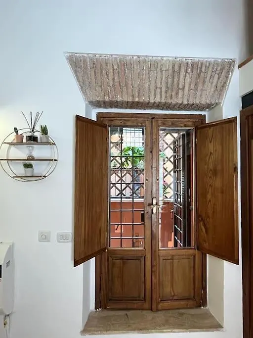 Monti Wood Loft Apartment Rome